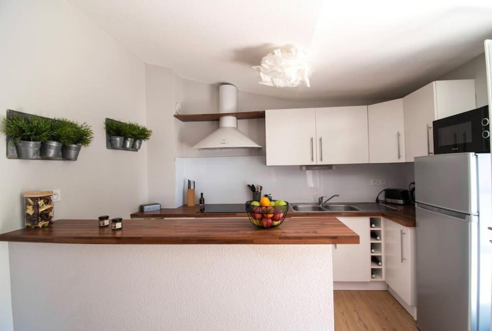 Le Saint Gimer - Vue Sur La Cite Medievale - Climatisation Apartment *